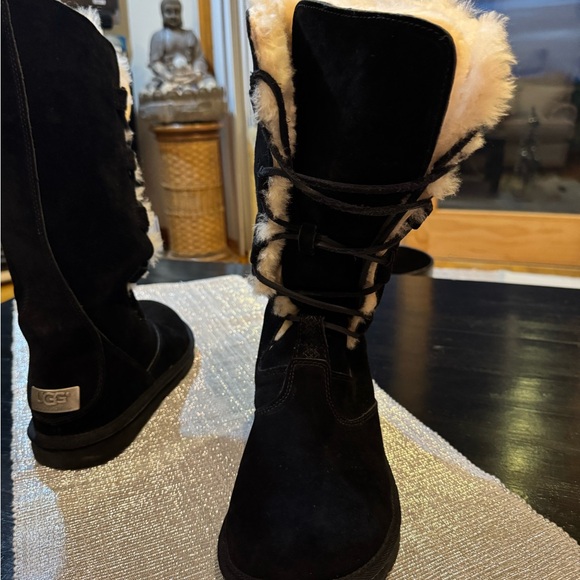UGG Whitley lace up boots black  39 or 8.5 - Picture 13 of 15